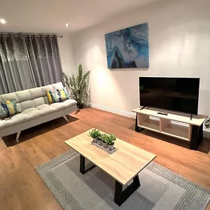 3br House Ossett-wakefield, Free Parking 3 Cars Wi Fi Long Holiday home