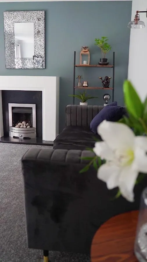 The Pavilion - Stunning, 4 Bedroom House With Free Parking ウェイクフィールド 別荘