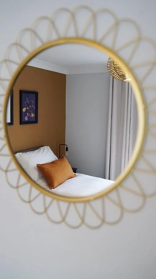 別荘 The Pavilion - Stunning, 4 Bedroom House With Free Parking ウェイクフィールド